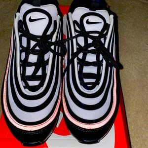 US women size 9 NIKE Air Max 97